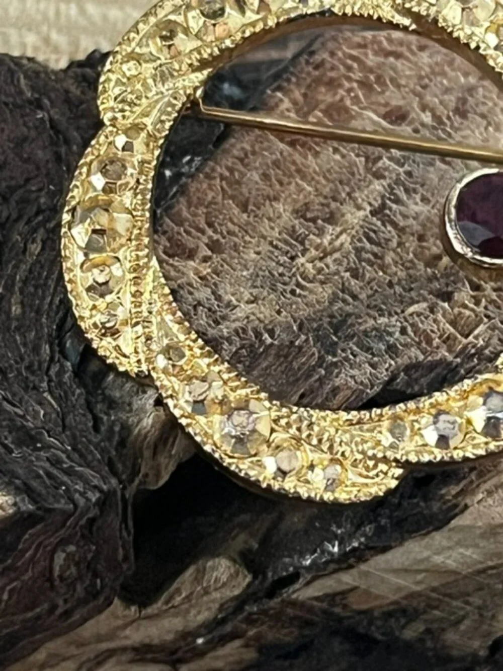 Vintage Brooch Pin Gold Tone Dark Red Faceted Stone Accent